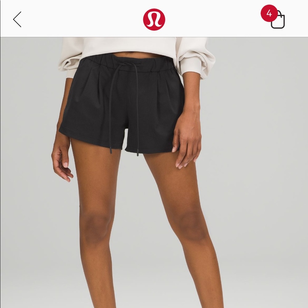 Lululemon stroll at sundown midrise 3” shorts